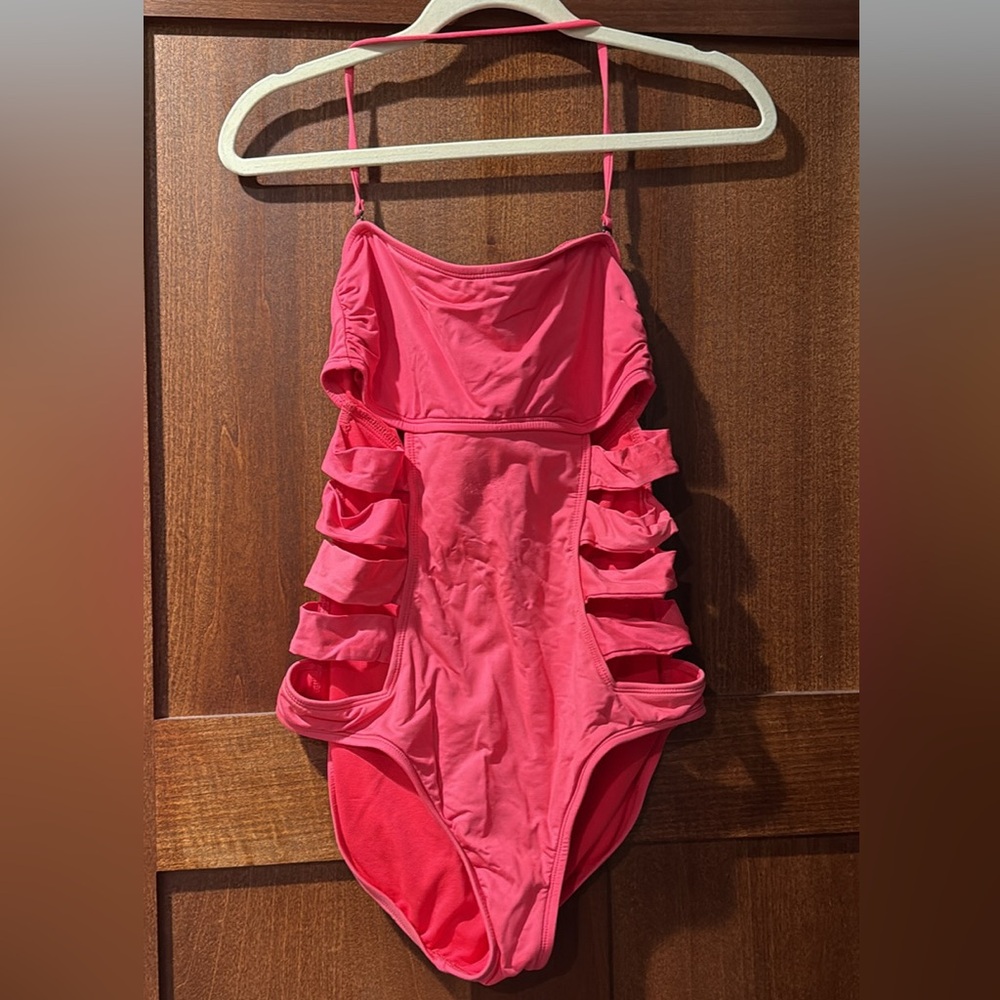 Kenneth Cole Reaction swim suit size medium